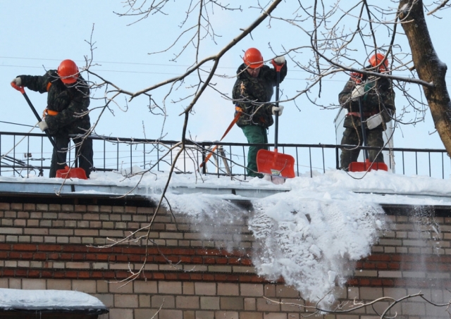 Глава Рузского городского округа подвел итоги работ по очистке кровель от наледи