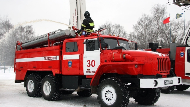 Два грузовых автомобиля сгорело в Рузе