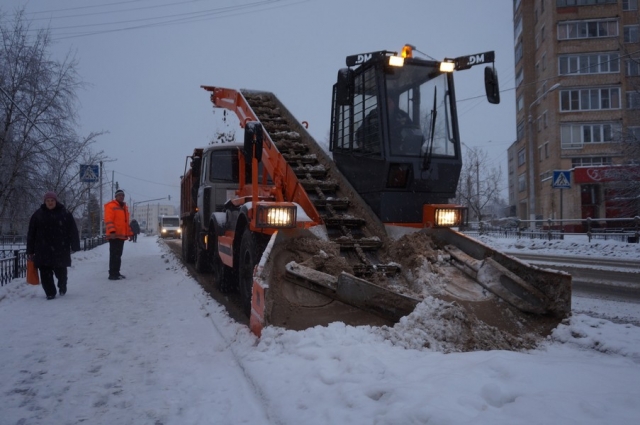 Оснастить снегоуборочную технику Рузского городского округа системой ГЛОНАСС поручила Татьяна Витушева для контроля уборки округа