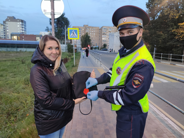 Ружан призывают активнее использовать световозвращающие элементы