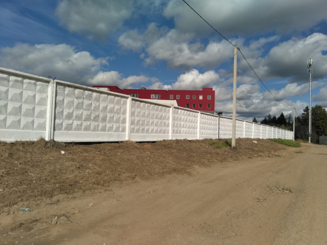 В Тучково привели в порядок ограждение