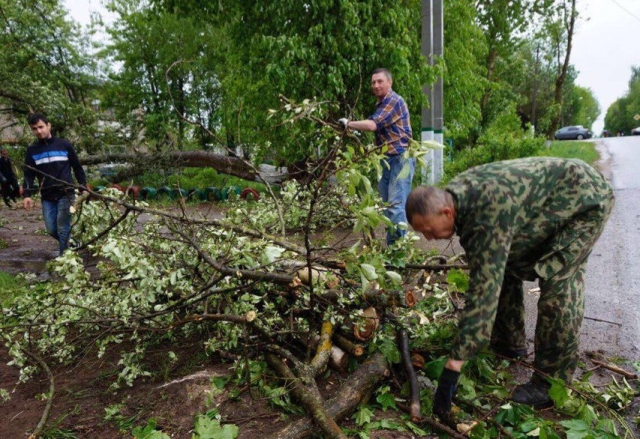 Максим Тарханов: Наша основная задача – ликвидировать последствия непогоды в кратчайшие сроки