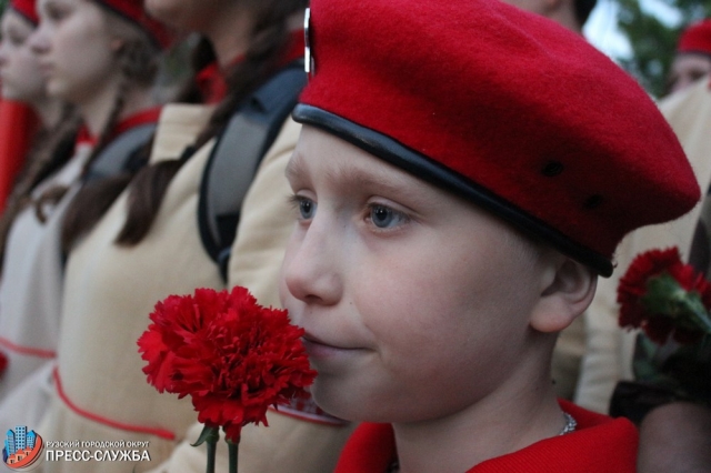 Под Рузой зажгли свечи в память о погибших в Великой Отечественной войне