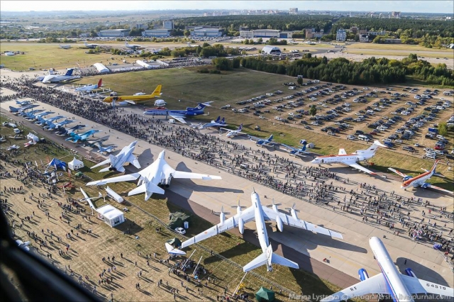 Более 180 спасателей обеспечивают безопасность авиасалона МАКС-2017