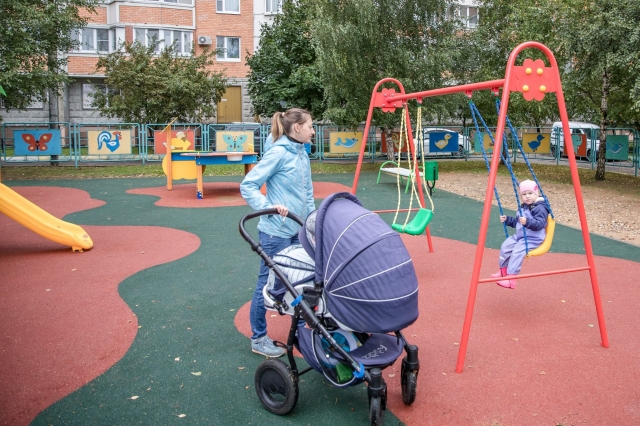 Более 11 тысяч жителей Московской области уже приняли участие в интернет-голосовании по комплексному благоустройству дворов