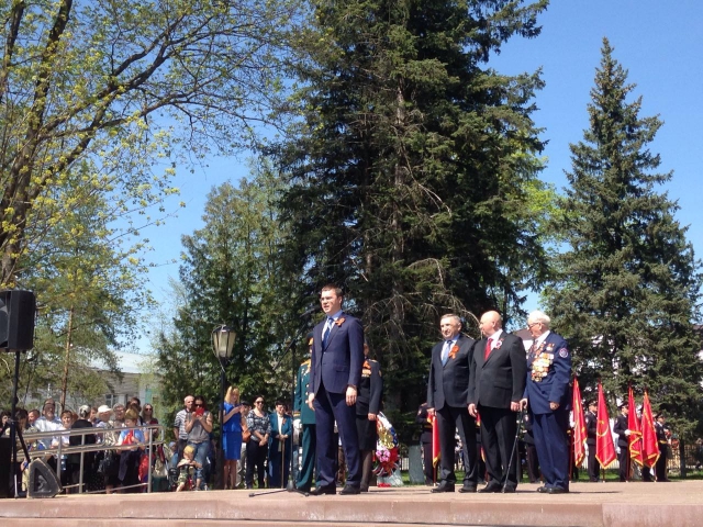 Торжественное шествие и митинг, посвященные Дню Победы, прошли в Рузском районе