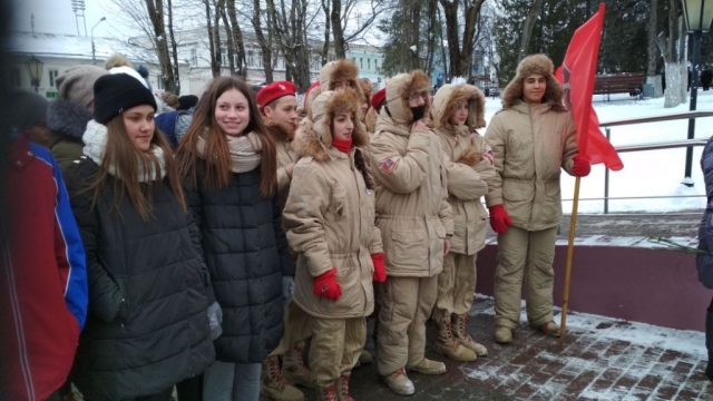 Юнармейцы приняли участие в митинге, посвященном годовщине освобождения Рузы от немецко-фашистских захватчиков