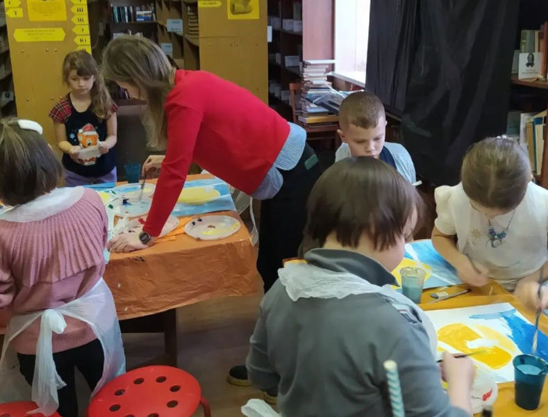 Дороховчане рисовали снегирей