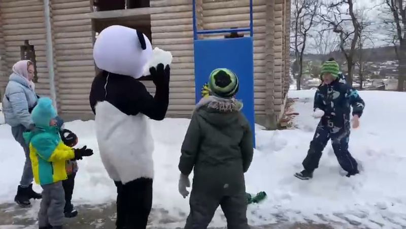 На Городке прошли снежные баталии