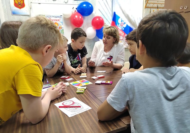 В Краснооктябрьской библиотеке состоялась интеллектуально-познавательная игра