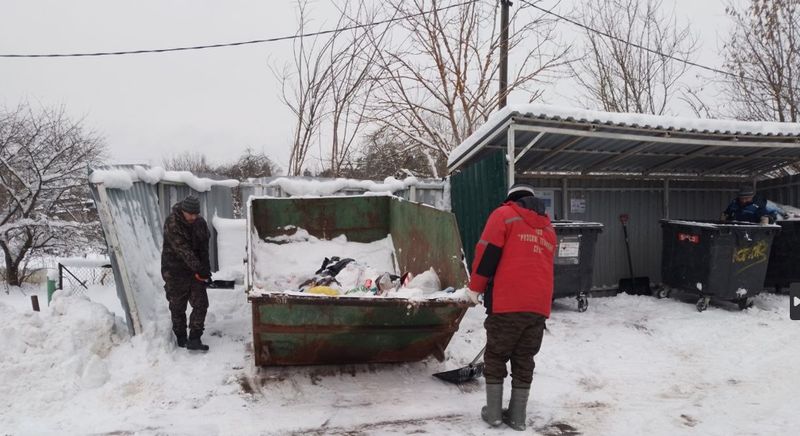 В Рузском округе приводят в порядок контейнерные площадки