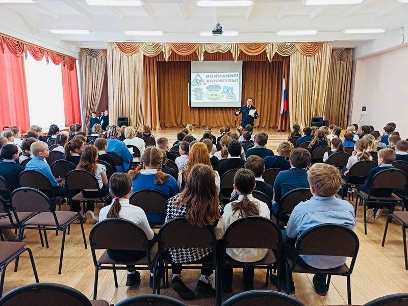 Колюбакинским школьникам напомнили ПДД