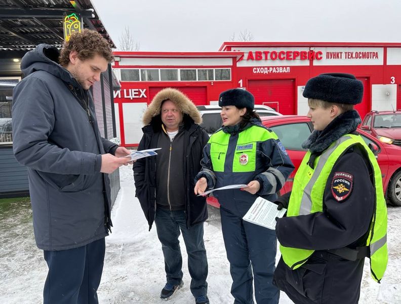 В Рузе прошли ликбезы с автомобилистами по поводу безопасной перевозки детей